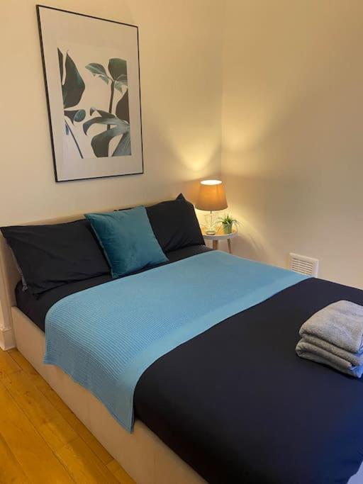 2 Bedroom Flat In Camberwell Green - Central Location With Excellent Connections To Tourist Attractions And Main London Airports Exteriör bild