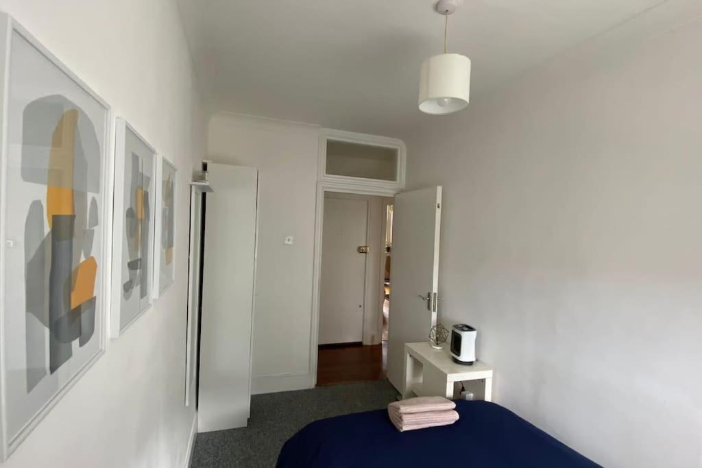2 Bedroom Flat In Camberwell Green - Central Location With Excellent Connections To Tourist Attractions And Main London Airports Exteriör bild